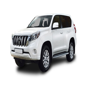 Toyota Land Cruiser Prado, SUV de lujo para conducción todoterreno, potente vehículo 4x4 con motor fuerte e interior confortable. - Product Image 6