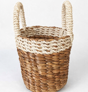 Panier tissé en jacinthe d'eau naturelle et en jonc de mer VIOLA avec poignées, fait main, écologique, organisateur de rangement, décoration intérieure - Product Image 1