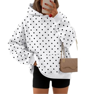 Sudadera con capucha para mujer, personalizada, 100% algodón piqué, 220 GSM, manga corta, color liso, con bordado en el pecho, proveedor informal de Bangladesh - Product Image 2