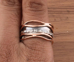 Anillo de banda de plata de ley 925 y cobre de moda, anillos de dedo de metal mixto de dos tonos para hombres y mujeres, joyería apilable estilo bohemio al por mayor - Product Image 2