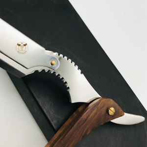 QORVEX INSTRUMENTS Rasoir droit à lame unique avec manche en bois haut de gamme et logo personnalisé, en acier inoxydable, pour barbier, OEM ODM - Product Image 6