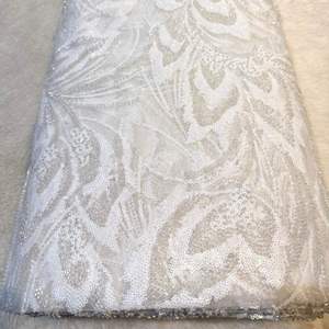 Tissu brodé de perles, dentelle perlée en maille pour robes de mariée et tenues de soirée – Vente en gros pour les acheteurs de mode mondiaux - Product Image 4