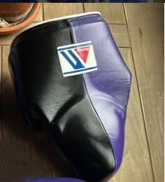 Gants de boxe de qualité pour l'entraînement, les séances de gym, le sparring, offrant confort, soutien des poignets, absorption des chocs et équilibre. - Product Image 6