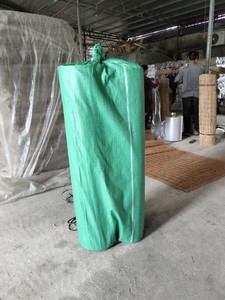 Tapis en jonc de mer de qualité supérieure pour l'exportation, tissé à la main, écologique, pour la décoration de restaurants au Vietnam - Product Image 4