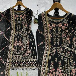 ชุดสาหรี่กะมีซงานแต่งงานดีไซน์ใหม่ พร้อมผ้าคลุมไหล่ปักลายหรูหรา ผ้าฟ็อกซ์กอการ์เกตเนื้อหนา แห้งเร็ว - Product Image 3