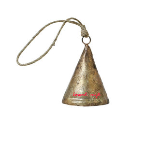 Juego de 5 campanas rústicas graduadas, campanas decorativas para el hogar, campanas de metal de estaño de hierro para decoración de jardín al aire libre, campanas colgantes de corona de Navidad - Product Image 6