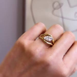 Bague unique en or massif 14 carats avec diamant marquise de 2,11 carats cultivé en laboratoire, pour femme, bijoux de mariage, cadeau surprise pour elle - Product Image 4