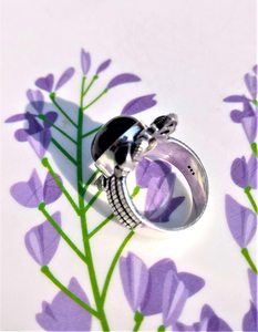 Bague ovale en onyx noir, argent sterling, faite à la main, motif grenouille, bijou statement, cadeau d'anniversaire pour femme - Product Image 3