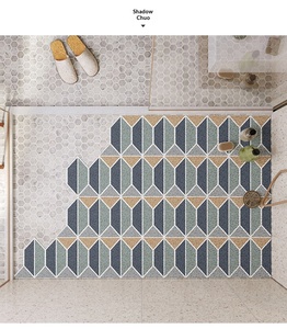 แผ่นรองอาบน้ำกันลื่นแบบตัดได้ ฟรี!  วัสดุใยบวบ  ป้องกันน้ำ สำหรับใช้ในห้องอาบน้ำ - Product Image 1