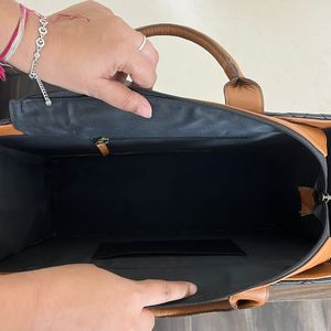 Nouveauté Sacs à main en cuir matelassé à la main pour femmes Sacs à main de luxe pour un usage quotidien Sac fourre-tout fait à la main Sac à main dissimulé - Product Image 6