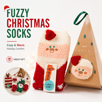 Chaussettes de Noël en polaire corail épaisse OEM avec broderie 3D de dessins animés, conçues pour l'intérieur en hiver, chaussettes douces et moelleuses pour la maison