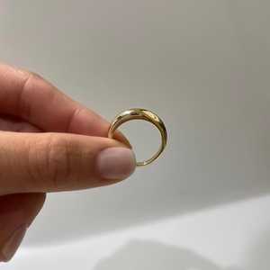 แหวนแต่งงานแบบเรียบง่ายสั่งทำได้ ทองคำแท้ 10K 14K ขายส่ง แหวนเดี่ยวแบบเรียบหรู แหวนหนา แหวนซ้อนกันได้ แหวนทองคำคุณภาพสูง - Product Image 3