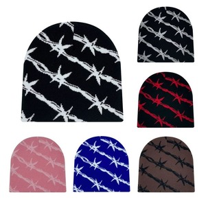 Bonnet unisexe personnalisé en jacquard, 100 % acrylique, tricoté, imprimé numériquement Y2K, avec logo imprimé sur toute la surface, vente en gros - Product Image 1