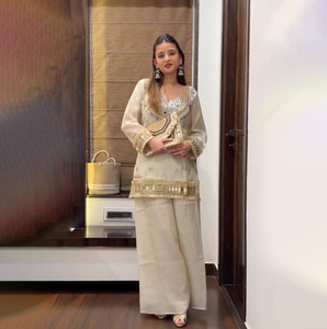 ชุดงานแต่งงานฤดูหนาวสไตล์อินเดีย 3 ชิ้น ชาราร่า ดีวาลี ปักลาย ผ้าไหมเฟนดี้ ยับยาก ไม่ต้องรีด พร้อมกระจกแท้ - Product Image 1