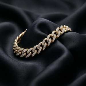 Bracelet en or plaqué or avec perle d'eau douce et micro-incrustations de zircon, bijoux de luxe hip-hop unisexe - Product Image 1