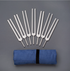 Ensemble de 8 diapasons Verdi 432 Hz avec longue poignée pour la musique et la guérison - Product Image 6