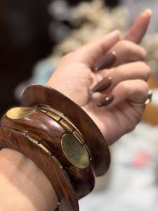 Bracelet épais en bois sculpté, tendance, pour mariage, avec bordure dorée, style bohème - Product Image 4