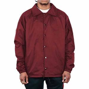 Veste de pluie pour homme en polyester et nylon avec capuche, imperméable et écologique, en vente sur Dress Sports - Product Image 1