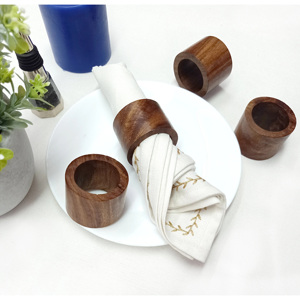 Anneaux de serviette ronds en bois écologiques faits à la main et personnalisés de luxe pour la décoration de mariage, anneaux de serviette abordables, directement de l'usine - Product Image 3