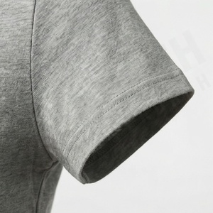 Camiseta de Manga Corta con Cuello en V para Mujer, 100% Algodón Orgánico de Lujo, Preencogido, Ajuste Cómodo y Suave, Color Personalizado - Product Image 6