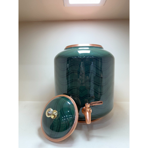 Distributeur d'eau artisanal en cuivre pur avec finition vert émeraude, pot Matka pour la maison et le bureau, design écologique - Product Image 2