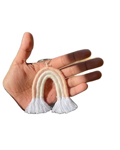 Porte-clés arc-en-ciel en corde - Product Image 1