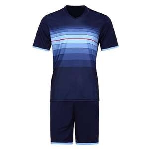 Ensemble de maillots de football personnalisés à dégradé, uniforme de football respirant en polyester, kit sportif imprimé par sublimation pour hommes - Product Image 2