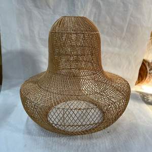 Abat-jour en rotin fait main, couverture de lampe suspendue tissée naturelle pour plafonnier, décoration bohème pour la maison, vente en gros du Vietnam - Product Image 6