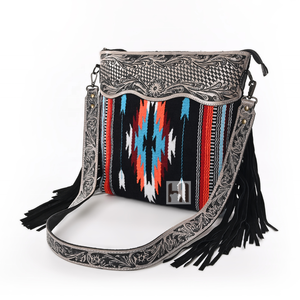Bolso de Mano Estilo Bohemio Azteca con Correa de Cuero Hecha a Mano - Product Image 2