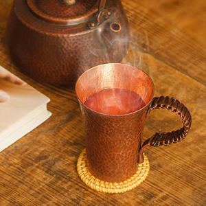 Tasse à café, thé ou bière en cuivre massif, martelée, de couleur violette, avec poignée tressée, style vintage - Product Image 5