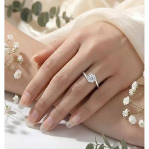 Anillo de Diamantes Redondos de Moissanita de Moda, Joyería de Lujo para Bodas para Mujer, Disponible a Precio de Fábrica - Product Image 5