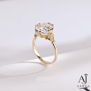 Anillo de Compromiso Redondo de Moissanita con Engaste de Puntas en Color Oro, Joyería para Mujer, Regalo para Boda o Fiesta - Product Image 2