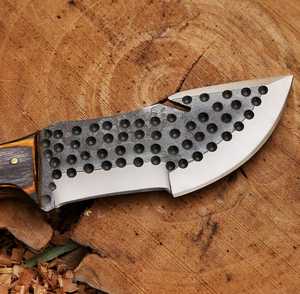 Cuchillo de caza hecho a mano de acero con alto contenido de carbono, cuchillo para exteriores con mango de madera Pakka y funda de cuero. - Product Image 5