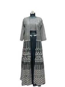 ชุดงานเย็บปักถักร้อยโคติขนาดใหญ่ออกแบบใหม่กับ lehengas - Product Image 2