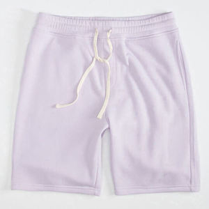 Cómodos pantalones cortos de felpa francesa con costuras de primera calidad, tela transpirable y silueta relajada para looks informales y deportivos. - Product Image 3