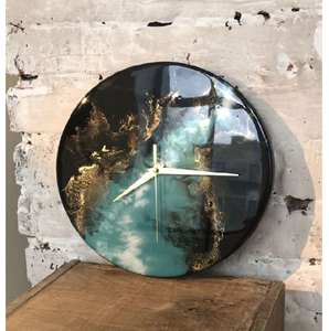 Stylish Resin <b>Digital</b> Wall <b>Clock</b> Cartoon Pattern Mirror Effect Modern Design 15mm Thick Plate Battery Powered in Low Budget - Product Image 1