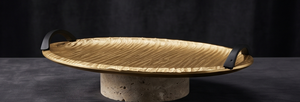 Plateau de service ovale en métal doré texturé à ondulations avec poignées noires, vaisselle de luxe pour la décoration intérieure, vente en gros - Product Image 2