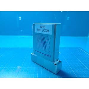 บรูคส์ GF125C-845022 GF125CXXC NH3 500SCCM ควบคุมการไหลของมวลที่ใช้เป็นชิ้นส่วนอุปกรณ์เซมิคอนดักเตอร์รุ่นเก่า - Product Image 5