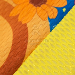 Maillot de cyclisme zippé haut de gamme en polyester respirant et écologique, coupe confortable pour les programmes sportifs et d'exercice - Product Image 3