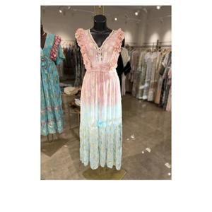 Elegante Vestido Maxi Kyra de Primera Calidad, Moderno y con Estilo, Diseño Oliva Reimaginado, Nuevo, Lavable, Estampado Tie-Dye - Product Image 4