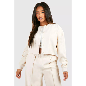 Veste d'hiver courte en duvet de haute qualité pour femme, style bomber, col montant, personnalisable, vente en gros OEM - Product Image 1