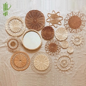 Placas de cargador de decoración del hogar y posavasos tejidos y decoración de pared de flores para boda para manteles y almohadillas de mesa de comedor - Product Image 1