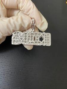 Collar con Colgante de Letra Personalizado para Hombre, Plata de Ley 925, Moissanita con Corte Brillante y Engaste de Bisel |   Anillo llamativo con diseño de hielo para cadera - Product Image 3