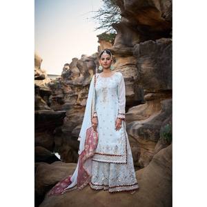 Haut et bas de créateur avec Dupatta pour fête Taille XL - Product Image 6