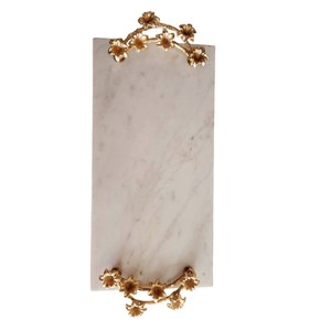 Plateau de service rectangulaire en marbre blanc vintage avec poignées dorées en forme de fleur, plateau décoratif en pierre naturelle pour la maison et la cuisine - Product Image 1
