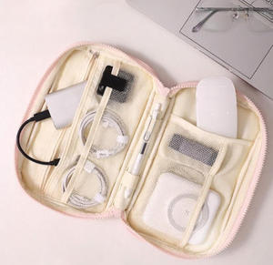 Organisateur de câbles de voyage grande capacité : Étui de transport portable pour accessoires électroniques - Product Image 3