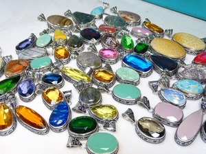 Nuevo Colgante de Plata de Ley 925 con Cabujones Multicolores, Diseño Vintage, Venta al Por Mayor, Proveedores de Joyería Personalizada - Product Image 4