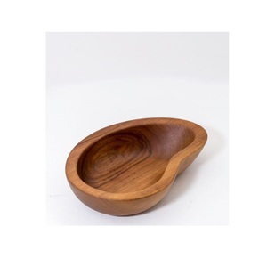 Tazón de Madera Natural Hecho a Mano para Mesa de Comedor Moderna, para Servir Frutas Frescas, Ensaladas, Arroz, Pasta y Bocadillos - Product Image 3