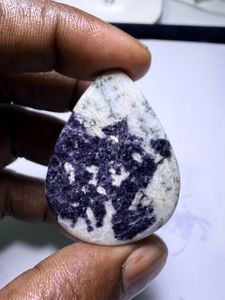 พลอยเลพิโดไลต์ธรรมชาติคุณภาพสูง รูปทรงผสม ขายส่งจำนวนมาก สำหรับทำต่างหูเงินทำมือ - Product Image 4