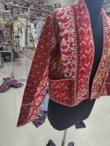 Cardigan ouvert pour femme à imprimé floral, style bohème, manches longues, vêtement d'extérieur décontracté, tissu polyester rouge, poche plaquée, CADEAU - Product Image 2